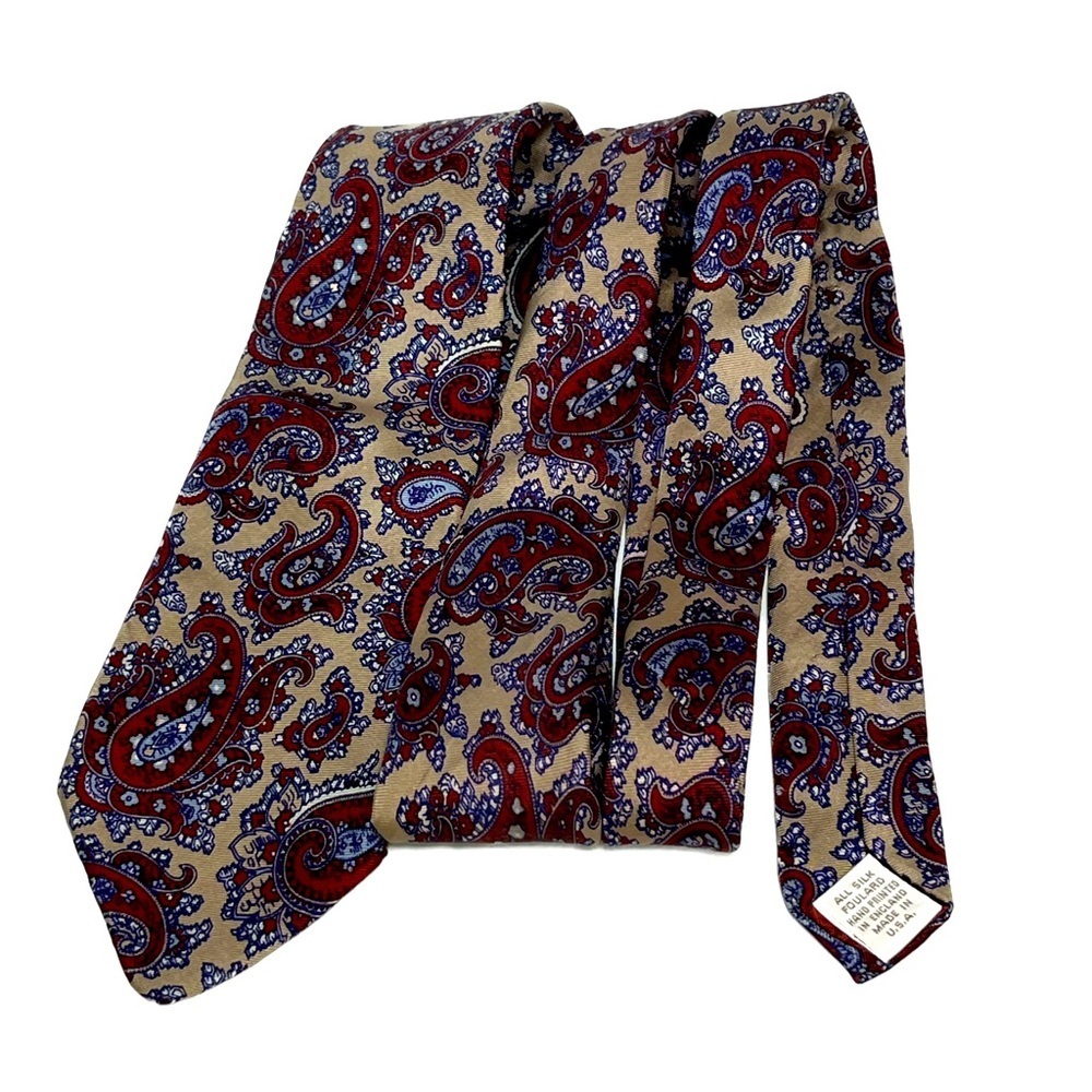 Hardy Amies London Hand Printed 100% Silk Mens Tie Biege w. Red & Blue Paisley